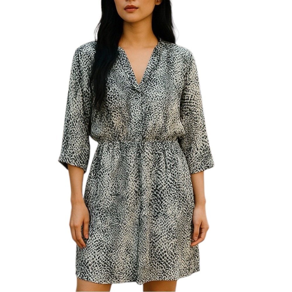 Vince Camuto Women's 3/4 Sleeve V-Neck Black & White Animal Print Dress